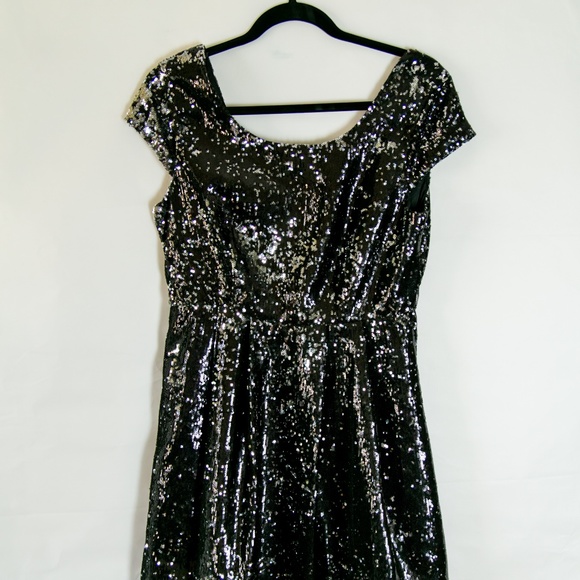 Forever21 Sequined Mini Dress - Picture 2 of 4